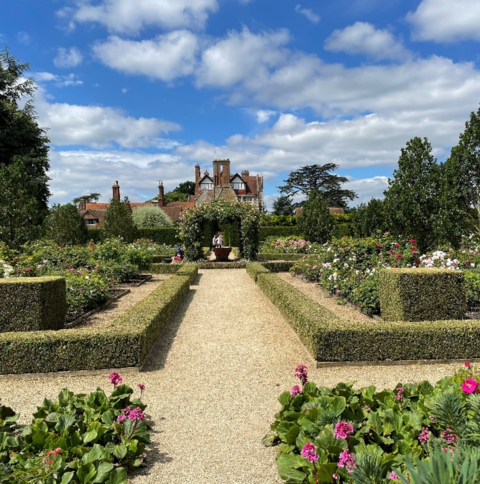 Picture of loseley house